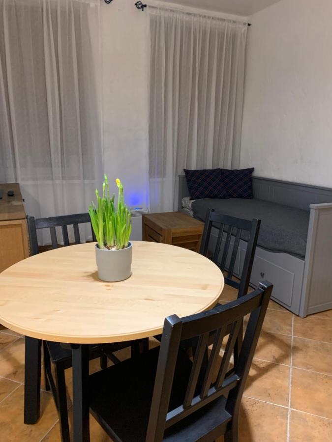 Old Studio Apartment Vilnius Exterior foto