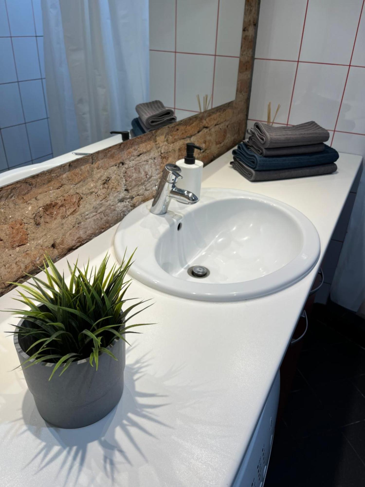 Old Studio Apartment Vilnius Exterior foto